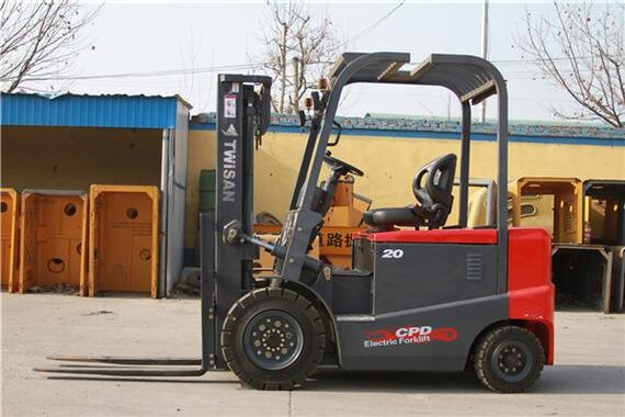 成都电动叉车如何助力“双碳”目标？